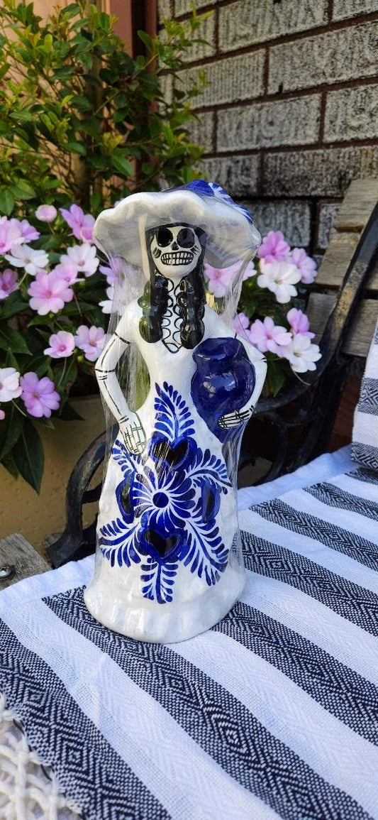 Catrina (Blanca y Azul)